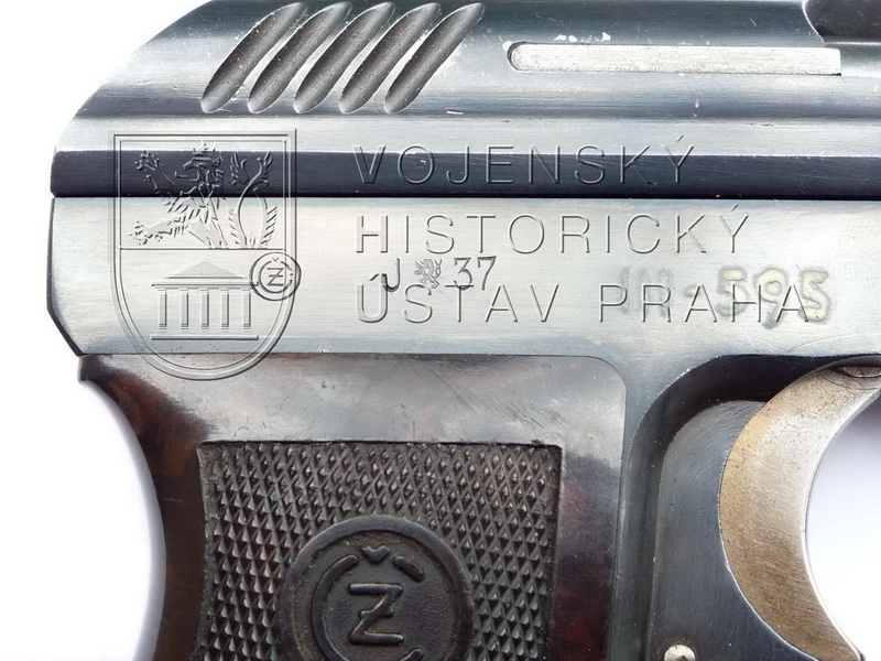 Armádní pistole vz. 24