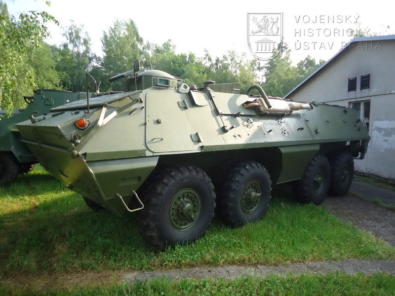 Obrněný transportér OT-64 SKOT