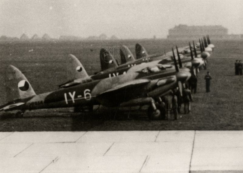 Letouny de Havilland DH.98 Mosquito FB.Mk.VI v československých službách