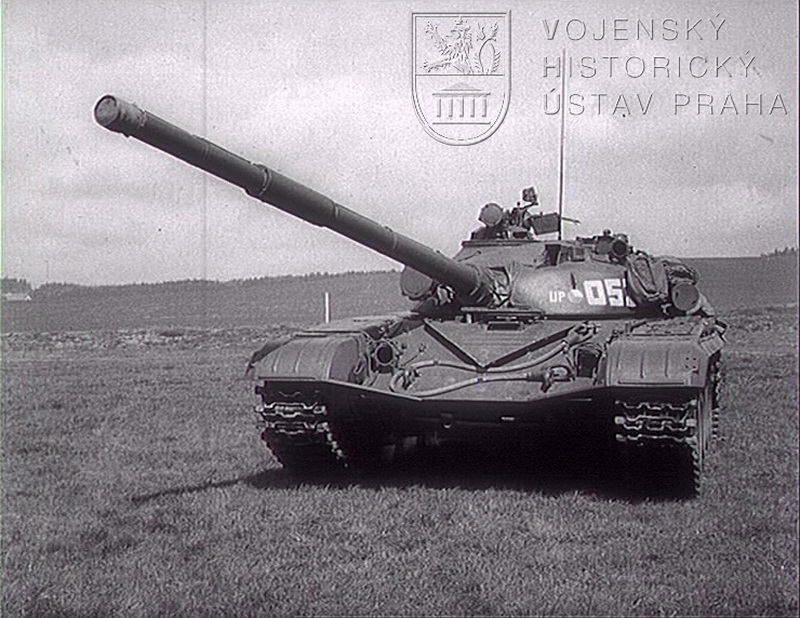Film „Tank T-72. Příprava výzbroje ke střelbě. Ošetřování výzbroje.“