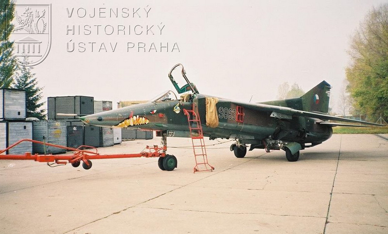 Příď letounu MiG-23 BN