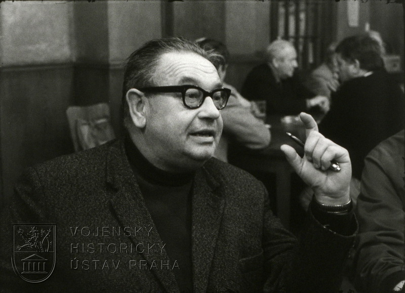 Film „Vojna není kojná“