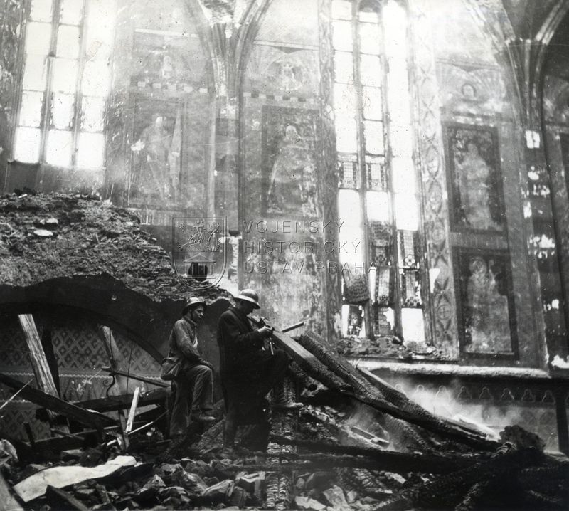 Následky amerického náletu na Prahu, únor 1945