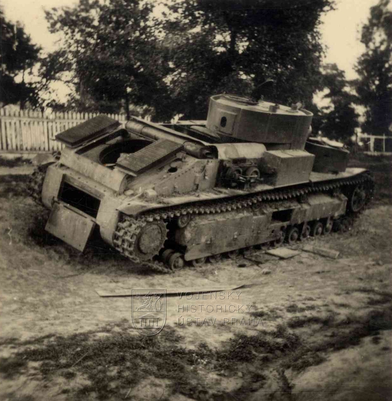 Sovětský střední tank T-28