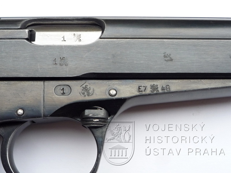 Čs. pistole ČZ 482