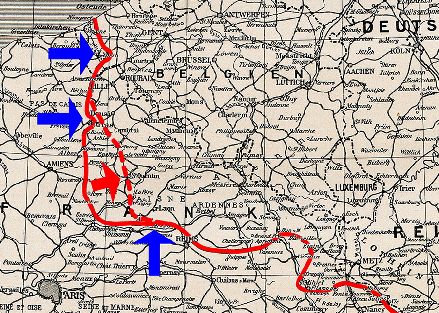 Přehledná mapa západního bojiště zachycuje průběh fronty v předjaří 1917. Siegfriedovo obranné pásmo, do nějž se německé vojsko stáhlo v rámci operace Alberich v březnu 1917, vyznačuje přerušovaná čára. Modré šipky ukazují do oblastí, kam směřovaly hlavní útočné operace Dohody – do okolí Arrasu, k řece Aisně a do oblasti Yprů.
VHÚ Praha

