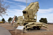 Systém Patriot byl na střelnici White Sands zkoušen jako protiletadlový poprvé v roce 1970. Teprve později byl modernizován na verzi schopnou sestřelovat balistické rakety v sestupné fázi letu. Foto David Jirásek.
