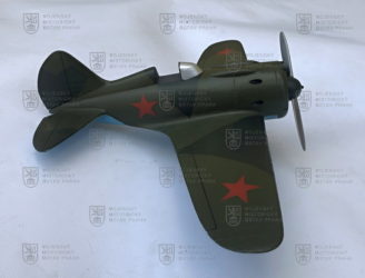 Model sovětského stíhacího letounu Polikarpov I-16