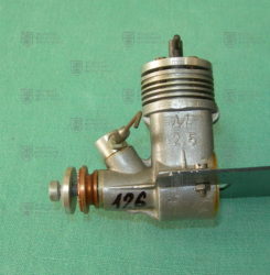 Detonační modelářský motor Mm-2,5