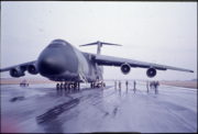 Vojáky a techniku z Československa do Zálivu přepravili Američané. Dopravu zajistily letouny C5 Galaxy.