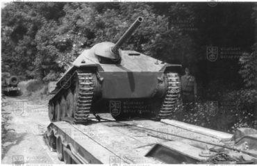 Přesun německého stíhače tanků Jagdpanzer 38 (t) Hetzer v 60. letech 20. století do sbírky VHÚ