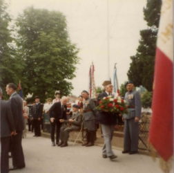 Fotografie z pietního aktu v roce 1978 v Darney