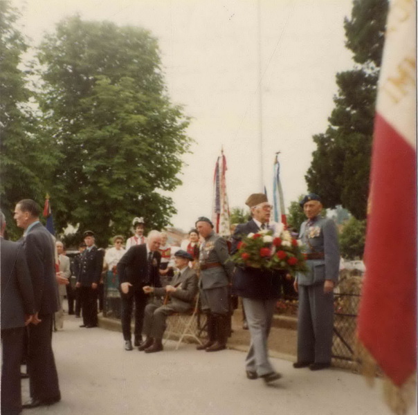 Fotografie z pietního aktu v roce 1978 v Darney