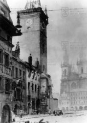 Vyhořelá Staroměstská radnice