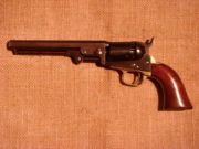 Revolver Colt Pocket z roku 1849, nejrozšířenější Coltova perkusní zbraň a vůbec nejrozšířenější perkusní revolver v USA, používaný nejen zlatokopy a osadníky, ale i vojáky.