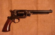 Revolver Starr Army (1863), jednočinný perkusní revolver vznikl vylepšením a zjednodušením předchozí dvojčinné varianty modelu 1858.