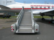 Samohybné schody pro cestující SPT-104