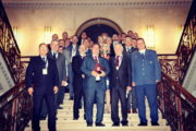 Společné foto účastníků 20. výroční konference CSWG na centrálních schodech  historické budovy Univerzity Pavla Jozefa Šafárika 