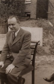 Plk.gšt. František Moravec na snímku z roku 1940 (Londýn, West Dulwich).
FOTO: rodinný archiv Nely Miloševič
