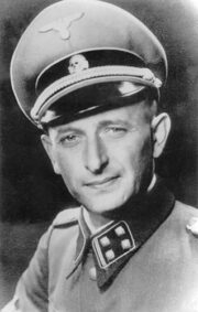 SS-Obersturmbannführer Adolf Eichmann, šéf referátu IV B4 gestapa, účastník konference ve Wannsee 20. ledna 1942.
(FOTO: Yad Vashem)
