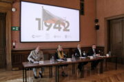 Tisková konference v budově Národního muzea ke spuštění webu 1942.cz