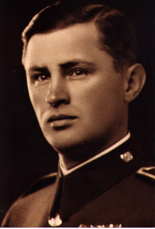 JOSEF MAŠÍN / 26. srpna 1896 – 30. června 1942