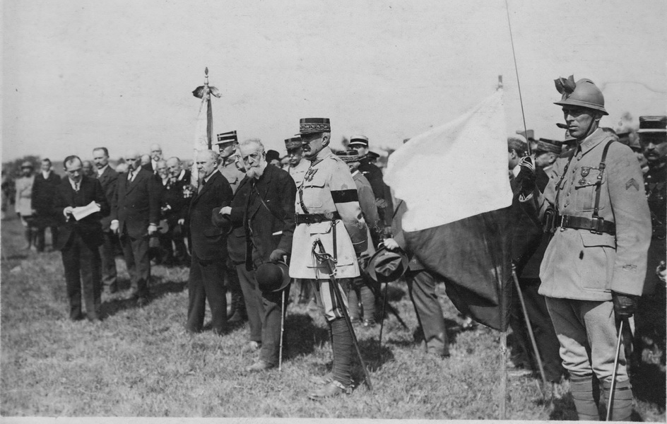 Přísaha a předání praporu 21. střeleckému pluku čs. legií ve Francii 30. června 1918