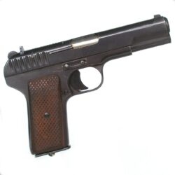 02 Sovětská armádní pistole TT-33 ráže 7,62 mm Tokarev s pouzdrem