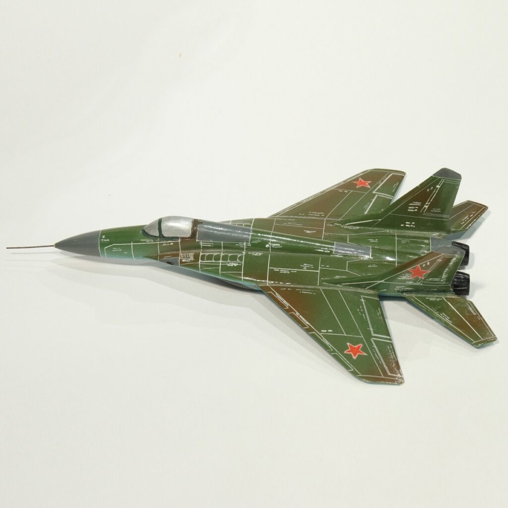 09 Training Model of Fighter Aircraft MiG-29, 1990s