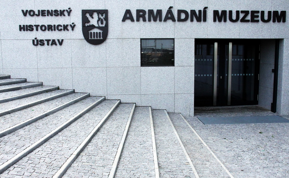 Ve čtvrtek 17. listopadu je Armádní muzeum Žižkov otevřeno, stejně tak Národní památník hrdinů heydrichiády