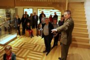Součástí setkání byla i prohlídka nové expozice Armádního muzea Žižkov. Průvodce byl ředitel Odboru muzeí VHÚ plukovník Michal Burian.
