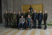Vojáci zranění při výkonu služby navštívili Armádní muzeum Žižkov