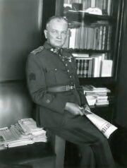 Generál Rudolf Medek, ředitel Památníku osvobození
