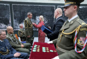 Předávání resortních vyznamenání ministryní obrany. Armádní muzeum Žižkov, 1. 11. 2023. Foto Jan Schejbal, MO (3)