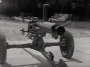 Film „82mm bezzákluzový kanón"
