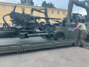 Bofors při nakládce ve VTM Lešany. FOTO Josef Rendl, VHÚ Praha