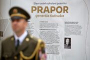Odhalení pomníku generála Karla Kutlvašra v Praze-Nuslích. 5. 5. 2025. FOTO Jan Schejbal, MO (1)