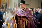 Otec Jan Beránek při sloužení panychidy. Kostel sv. Cyrila a Metoděje, Praha - Resslova ulice, 18. 6. 2025. FOTO Jan Schejbal, MO
