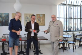 V Café Kupka se konal křest knihy Petra Janouška Na Západ hleď!