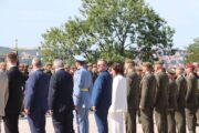 Historik VHÚ Praha Tomáš Jakl čeká na ocenění Záslužným křížem MO III. třídy. Den ozbrojených sil. Národní památník na Vítkově s hrobem Neznámého vojína. Praha, 30. 6. 2025. FOTO Jiří Reichl, VHÚ Praha
