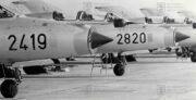 Mikojan-Gurjevič MiG-21 U  (2)