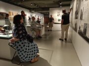 Účastníci ve čtyřech dnech absolvovali přednášky s historiky VHÚ Praha, komentované prohlídky, promítání filmů, ale měli i prostor pro neformální rozhovory nad kávou. FOTO: Matej Carda, VHÚ Praha Účastníci ve čtyřech dnech absolvovali přednášky s historiky VHÚ Praha, komentované prohlídky, promítání filmů, ale měli i prostor pro neformální rozhovory nad kávou. FOTO: Matej Carda, VHÚ Praha