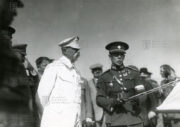 Prezident T. G. Masaryk naslouchá výkladu generála Sergeje Vojcechovského na vojenském cvičení roku 1927 (VHÚ Praha via K. Straka)