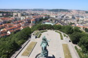Pohled z vyhlídky Národní památníku na Vítkově s hrobem Neznámého vojína.FOTO: Kateřina Eliášová, VHÚ Praha