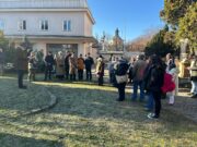 Na 85 let starou tragickou událost přišli v neděli 23. listopadu zavzpomínat desítky lidí. FOTO: VHÚ Praha