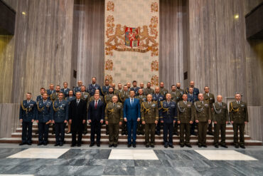 Poděkování za službu: Vojáci z misí po celém světě převzali ocenění na pražském Vítkově