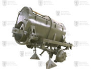 Polní pekárna KPN, pekárna ČSLA 02 - míchačka během restaurování v lakovně