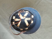 Francouzská ocelová přilba M-1945, padesátá léta 20. století (2)